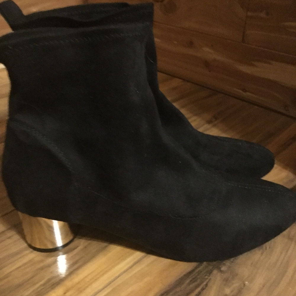 High heel boots